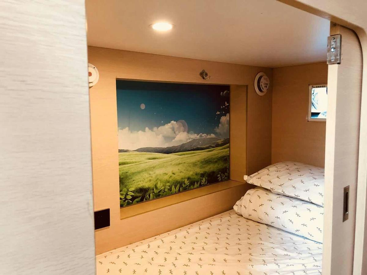 The Olive Tree Capsule Hostel Shenzhen Extérieur photo